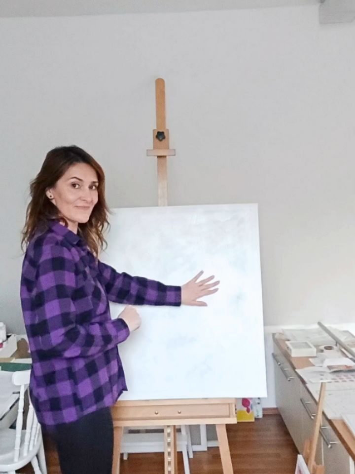 Instagram post from tomsikova.art. This post is in position 1.